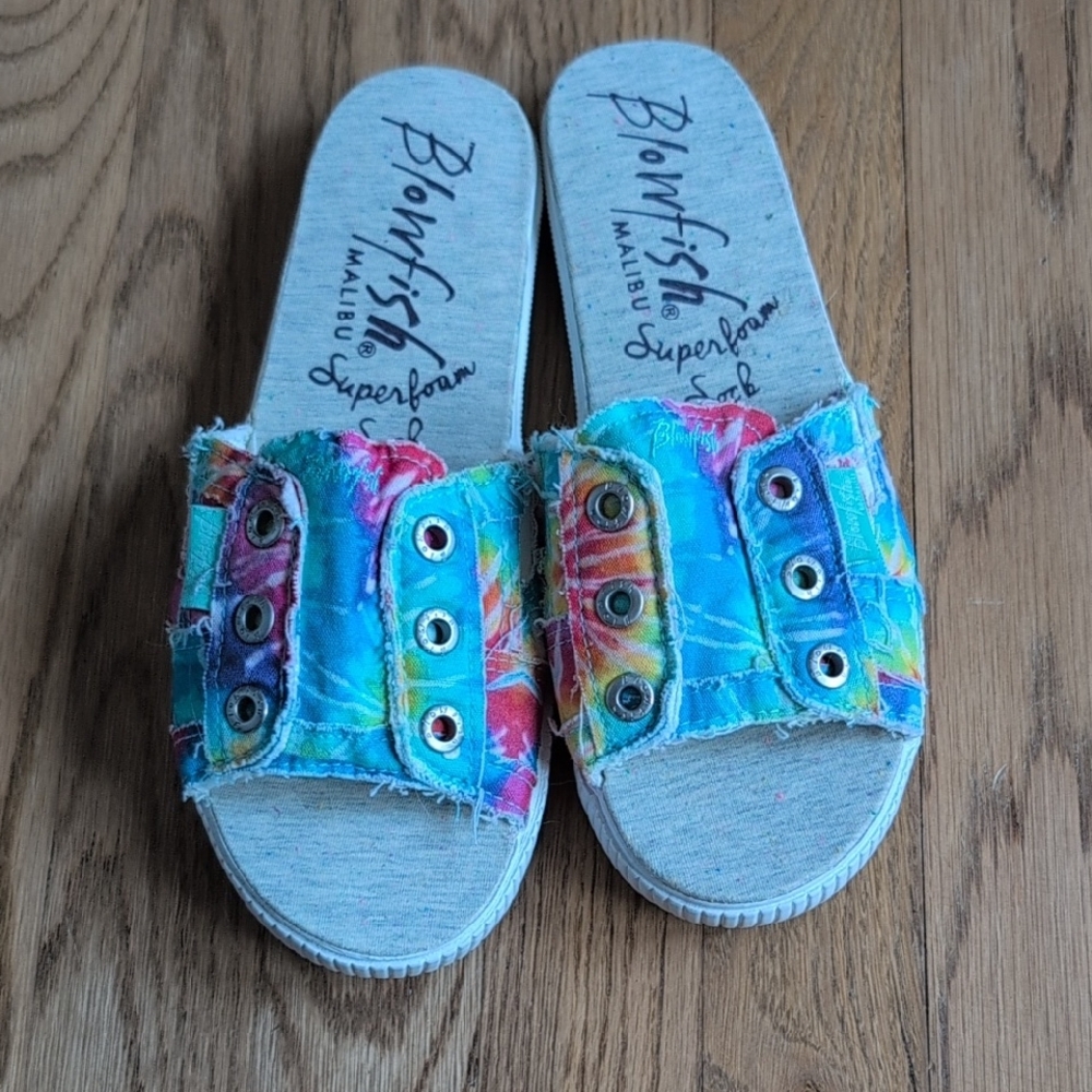 Blowfish Women's Turquoise Tie-Dye Slide Sandals